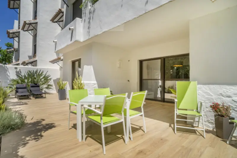 Beautiful West-Facing Apartment in Excellent Condi... — Costa del Sol · Estepona