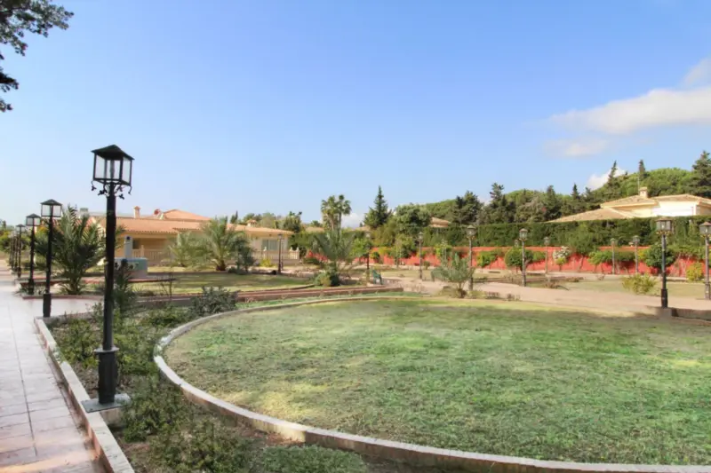 Property — Costa del Sol · Guadalmina Baja