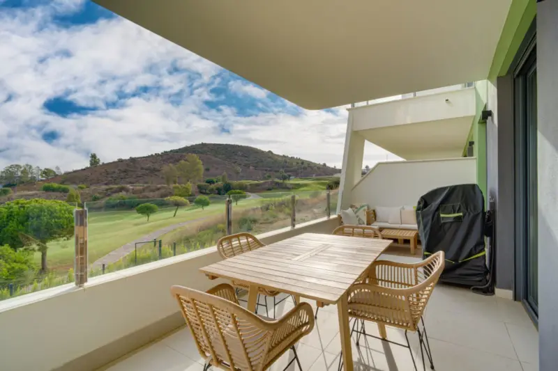 This beautifully presented 2 bedroom, 2 bathroom a... — Costa del Sol · Calanova Golf