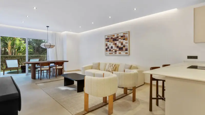 This beautifully renovated and fully furnished thr... — Costa del Sol · Nueva Andalucía