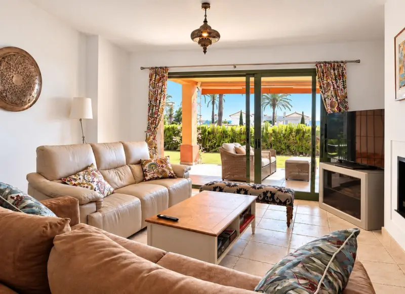 Beautiful 3-Bedroom Ground Floor Corner Apartment... — Costa del Sol · Los Flamingos