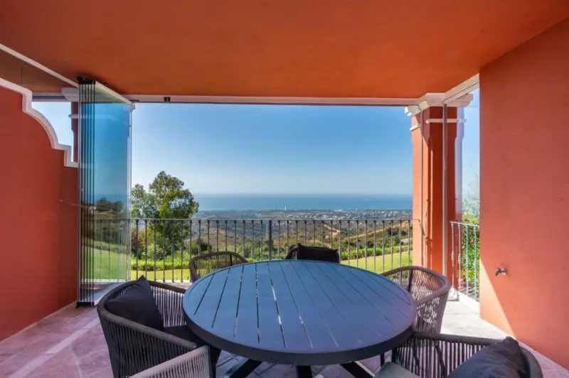 Luxuriously refurbished designer apartment with an... — Costa del Sol · La Mairena