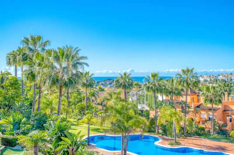 Incredible four bedroom, south west facing townhou... — Costa del Sol · Benahavís