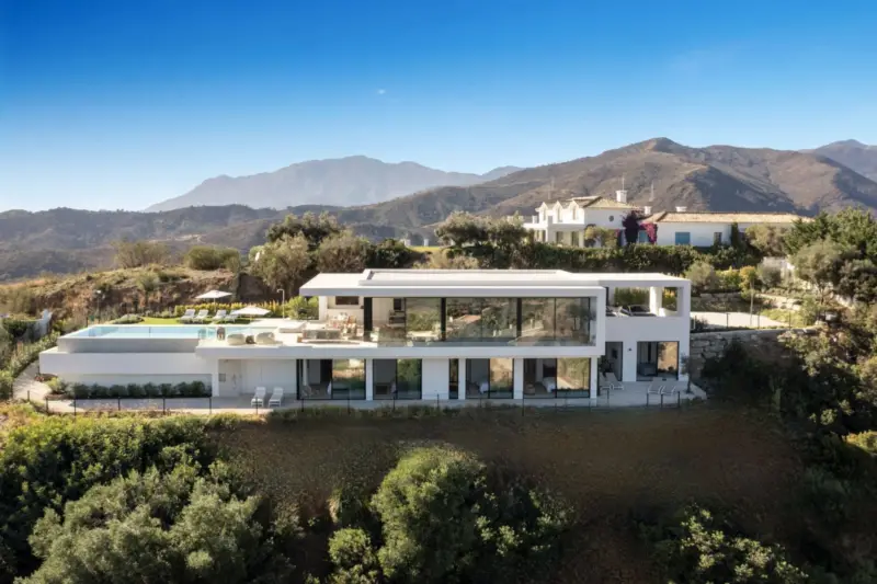 Villa Imagine: Luxury Redefined with Endless Medit... — Costa del Sol · Benahavís