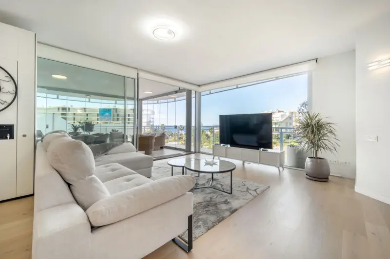 This impressive 100 m² apartment, facing southwest... — Costa del Sol · Fuengirola