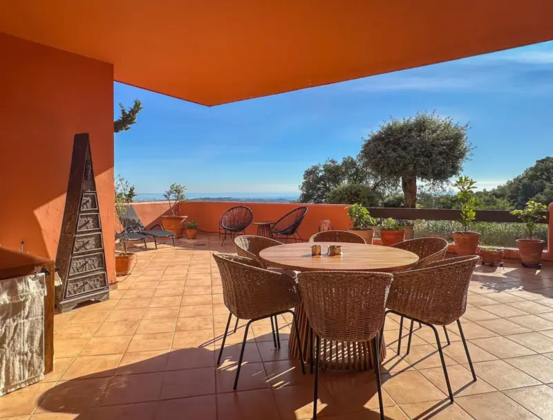 NOTE! As the community is currently undergoing rep... — Costa del Sol · La Mairena