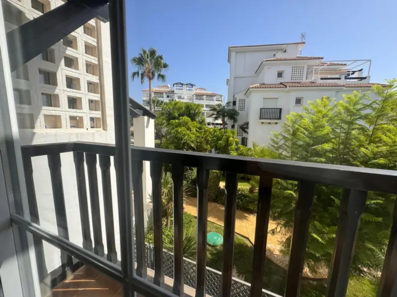 A magnificent 2-bedroom flat in immaculate conditi... — Costa del Sol · La Duquesa