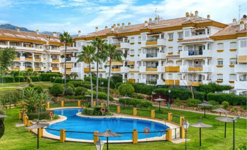 Spectacular Corner Apartment for Sale in the Prest... — Costa del Sol · Nagüeles
