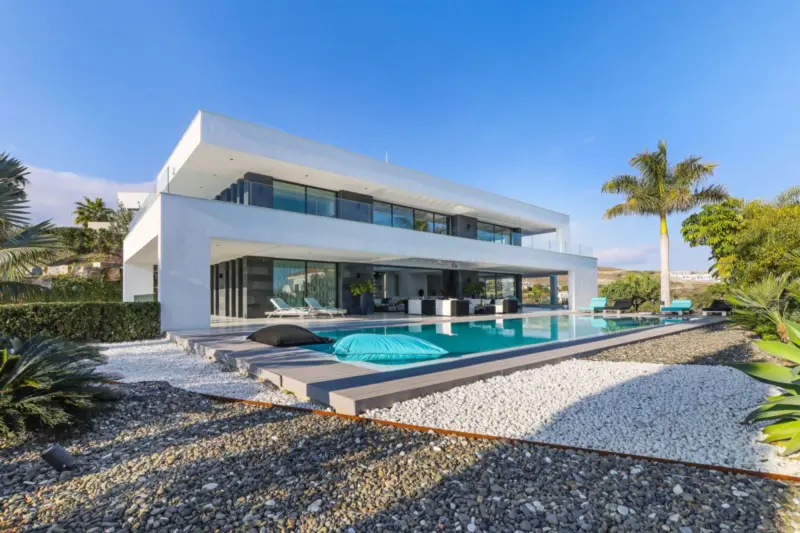 Property — Costa del Sol · Los Flamingos