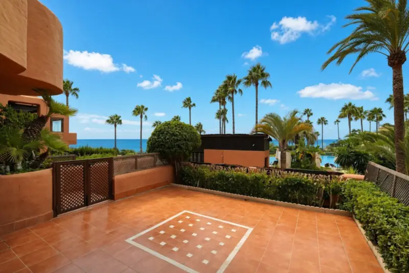 This beautiful apartment is located on the beachfr... — Costa del Sol · New Golden Mile