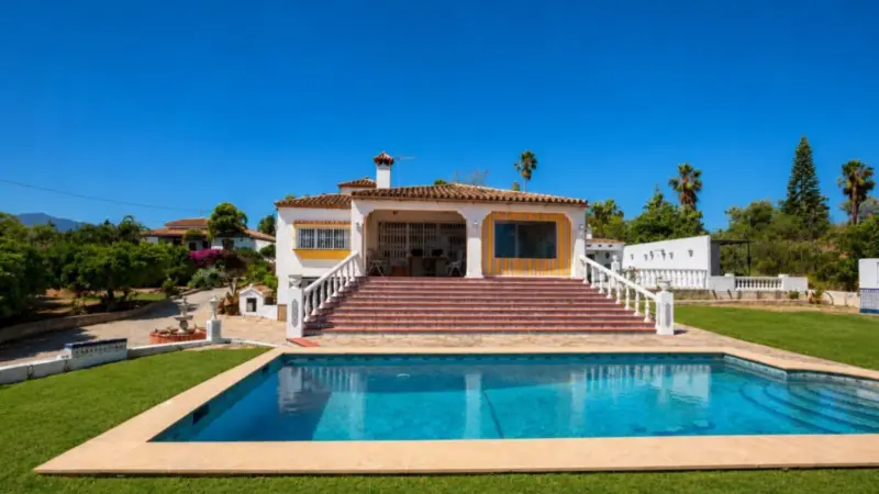 Property — Costa del Sol · Estepona