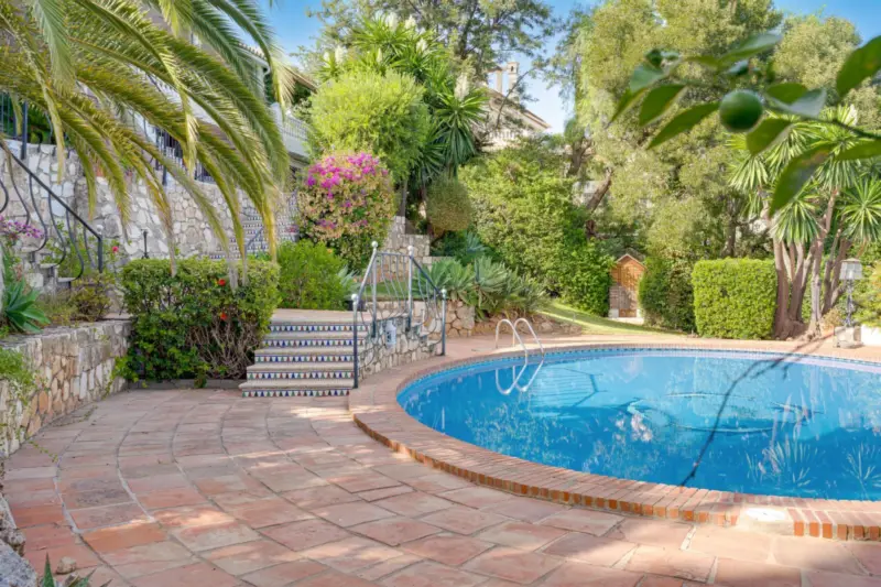 A UNIQUE PROPERTY WITH INCREDIBLE SEA VIEWS AND SU... — Costa del Sol · Mijas