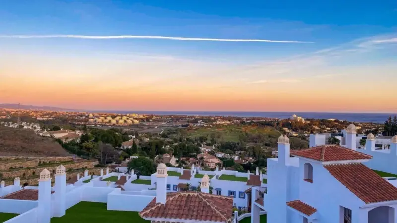 Luxurious three-bedroom, two-bathroom penthouse in... — Costa del Sol · Benahavís