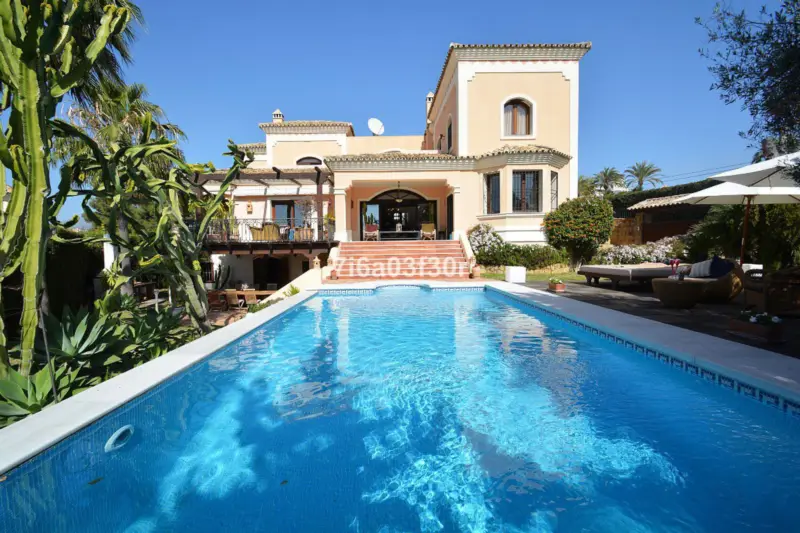 Property — Costa del Sol · Nueva Andalucía
