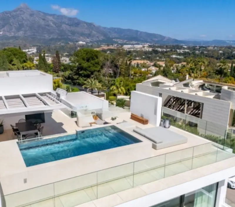 Contemporary Semi-Detached Villa in Atalaya Río Ve... — Costa del Sol · Nueva Andalucía