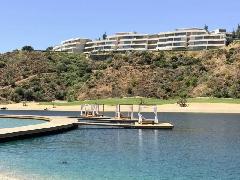 Discover this exceptional new-build apartment loca... — Costa del Sol · Benahavís