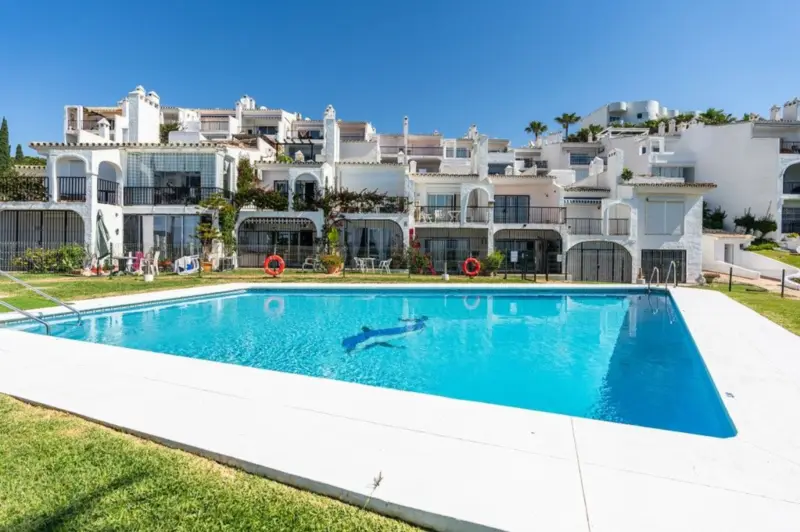 Penthouse in Calahonda in second line beach with a... — Costa del Sol · Calahonda