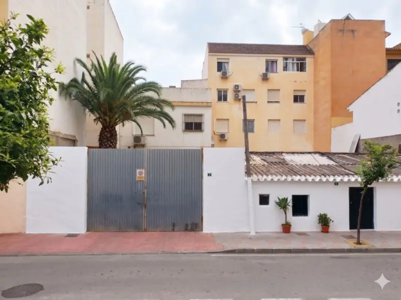 In an unbeatable location, we present this magnifi... — Costa del Sol · Fuengirola