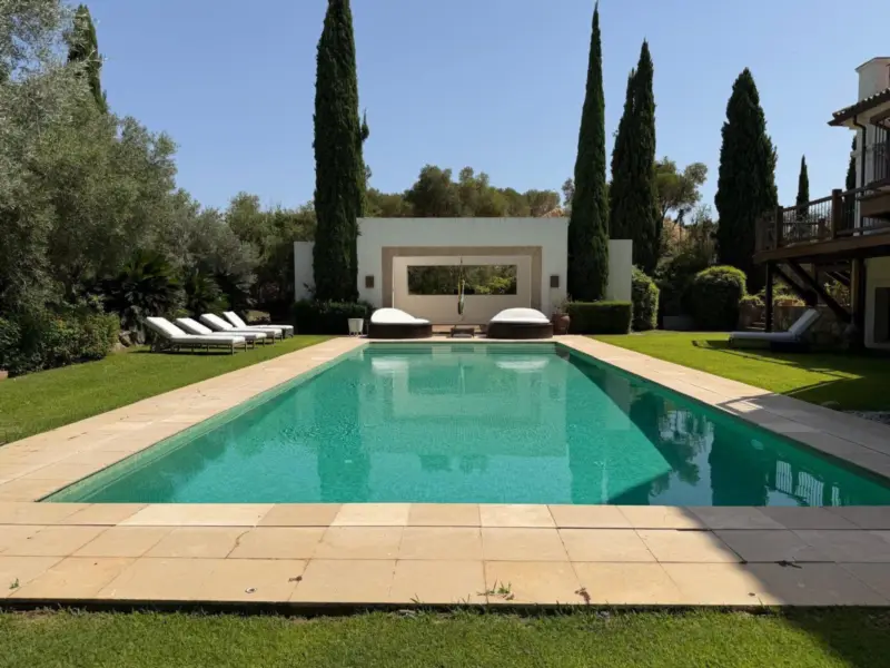 Designed around beautiful Andalusian courtyards, t... — Costa del Sol · Sotogrande Alto