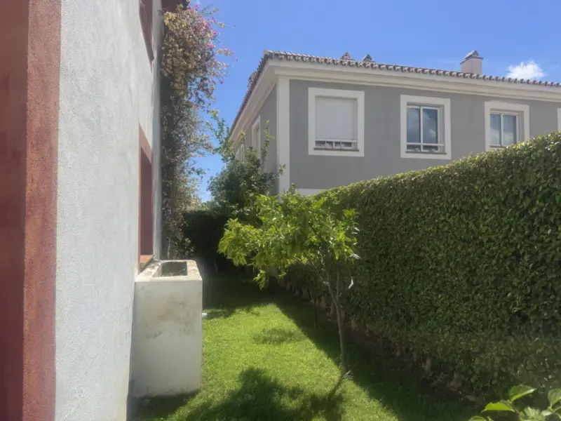 On sale Spacious Townhouse within the well looked... — Costa del Sol · Estepona