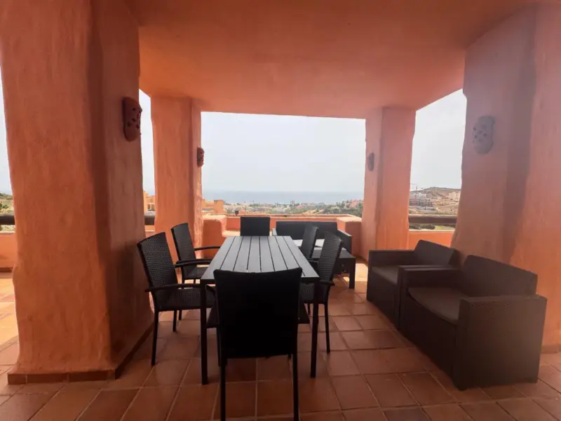 A lovely 3-bedroom, 2-bathroom penthouse with a sp... — Costa del Sol · Manilva