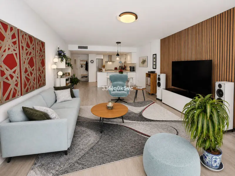 Exceptional Riverside Penthouse with designer Sola... — Costa del Sol · Benahavís