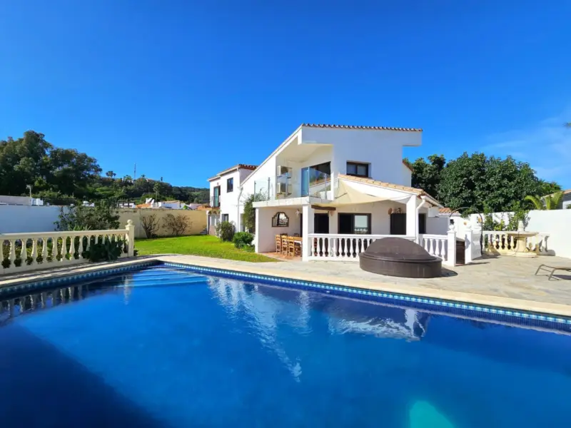 Property — Costa del Sol · Estepona