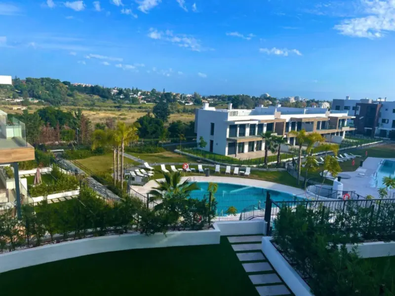 Exclusive luxury apartment on the first floor with... — Costa del Sol · Estepona