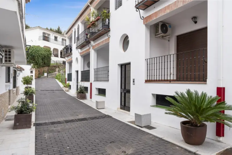Property — Costa del Sol · Benahavís