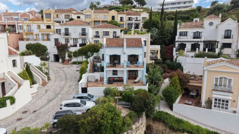 Property — Costa del Sol · Benahavís