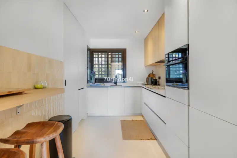 Property — Costa del Sol · Estepona